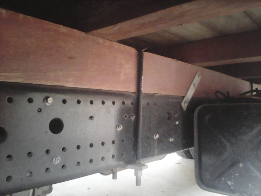 หกล้อ อีซูซุ FRR190แรง ปี54 สภาพบางเดิมสวยทุกชิ้น เครืองเสียงชุดใหญ่ แต่งหล่อเต็มสรูต ยาว5.5ม ส่วนมากจอดครับซื้อมาโช