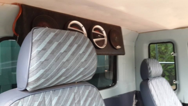 ขาย10ล้อ อีซูซุ ปี38ร็อคกี้นางฟ้า195 6HE1 FVM32M-R เครื่องดี แชชซีสวย เอกสารพร้อมโอน กระบะสูงคอกเกษตร