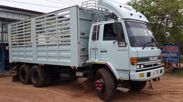 ขาย10ล้อ อีซูซุ ปี38ร็อคกี้นางฟ้า195 6HE1 FVM32M-R เครื่องดี แชชซีสวย เอกสารพร้อมโอน กระบะสูงคอกเกษตร