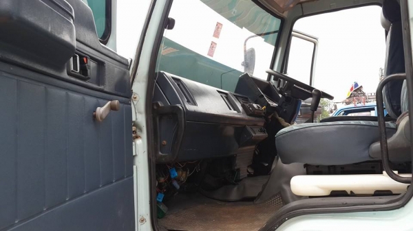 ขาย10ล้อ อีซูซุ ปี38ร็อคกี้นางฟ้า195 6HE1 FVM32M-R เครื่องดี แชชซีสวย เอกสารพร้อมโอน กระบะสูงคอกเกษตร