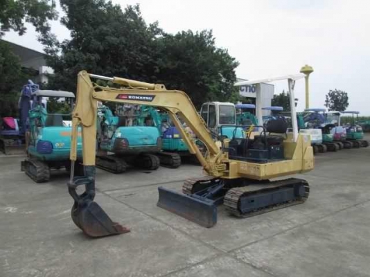 *แบคโฮ KOMATSU PC30-6* เก่าญี่ปุ่น สภาพพร้อมใช้
