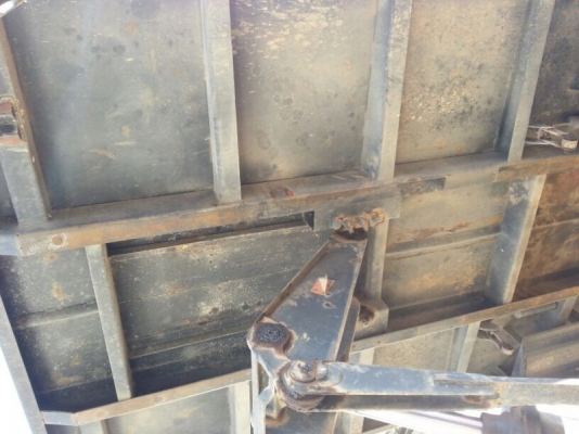 รถอีซูซุ 6 ล้อดั้ม 210 แรงม้า. ปี 54 ( รถวิ่ง 5x,xxx กม. ) สนใจติดต่อ 081 - 6079515 รถอีซูซุ 6 ล้อดั้ม 210 แรงม้า. ปี 54 ( รถวิ่ง 5x,xxx กม. ) สนใจติดต่อ 081 - 6079515