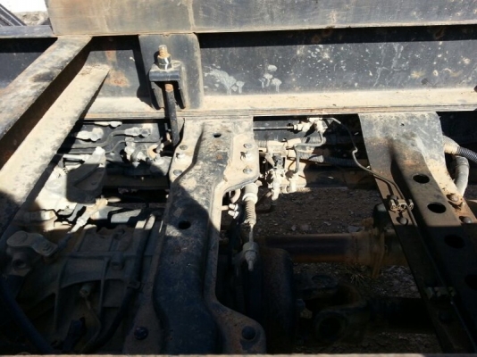 รถอีซูซุ 6 ล้อดั้ม 210 แรงม้า. ปี 54 ( รถวิ่ง 5x,xxx กม. ) สนใจติดต่อ 081 - 6079515 รถอีซูซุ 6 ล้อดั้ม 210 แรงม้า. ปี 54 ( รถวิ่ง 5x,xxx กม. ) สนใจติดต่อ 081 - 6079515