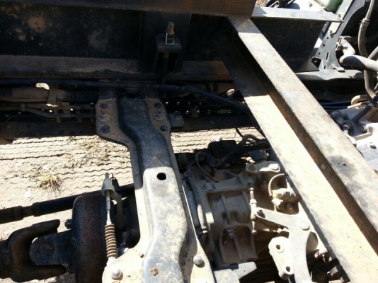 รถอีซูซุ 6 ล้อดั้ม 210 แรงม้า. ปี 54 ( รถวิ่ง 5x,xxx กม. ) สนใจติดต่อ 081 - 6079515 รถอีซูซุ 6 ล้อดั้ม 210 แรงม้า. ปี 54 ( รถวิ่ง 5x,xxx กม. ) สนใจติดต่อ 081 - 6079515