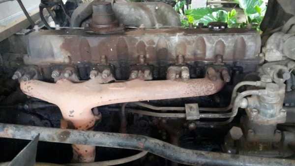 รถฮีโน่ 10 ล้อ KT - 725  ท้ายลาด  178 แรงม้า.  สนใจติดต่อ 081 - 6079515