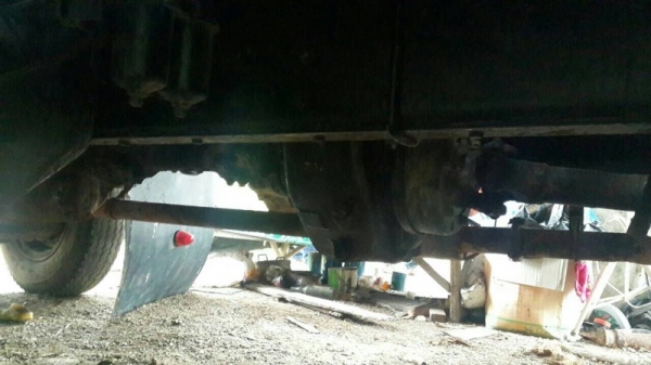 รถฮีโน่ 10 ล้อ KT - 725  ท้ายลาด  178 แรงม้า.  สนใจติดต่อ 081 - 6079515