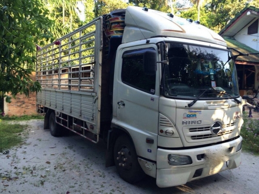 รถฮีโน่ 6 ล้อ รั้ว  ( ไม่ดั้ม )  175  แรงม้า. ปี 55  สนใจติดตอ 081 - 6079515