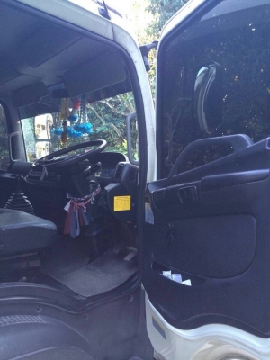 รถฮีโน่ 6 ล้อ รั้ว ( ไม่ดั้ม ) 175 แรงม้า. ปี 55 สนใจติดตอ 081 - 6079515 รถฮีโน่ 6 ล้อ รั้ว ( ไม่ดั้ม ) 175 แรงม้า. ปี 55 สนใจติดตอ 081 - 6079515