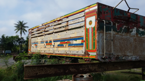 ขายกระบะบรรทุกสิบล้อ