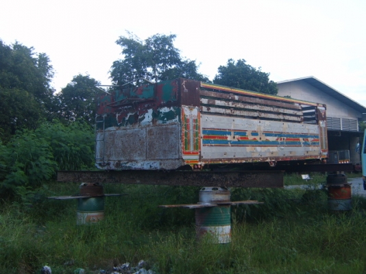 ขายกระบะบรรทุกสิบล้อ