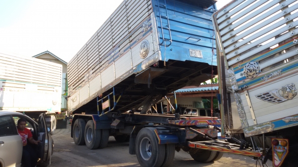 รถฮีโนเม็กก้า344ซีลี้500ดั้มเนียมธวัชชัย