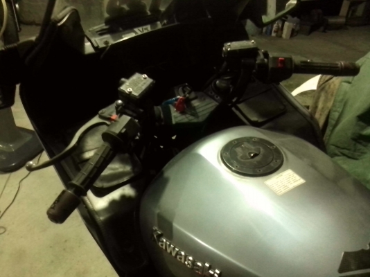 kawasaki GTR1000สภาพเดิมๆสีเดิมยุ่นจอดมากกว่าขับสวยเดิมครับ