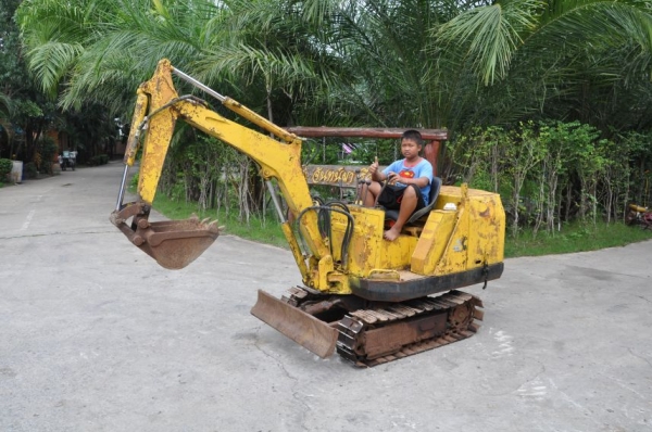 ขาย แบคโฮKOMATSU PC05เครื่อง3สูบแรงสะใจ สวยเดิมจากญี่ปุ่นยังไม่เคยใช้ในไทย 89,000บาท เท่านั้น