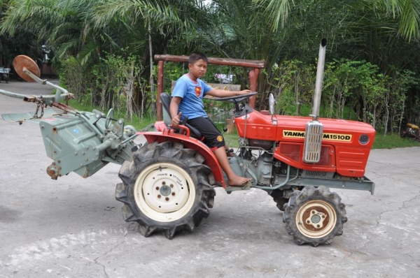 ขายรถไถYANMAR 1510Dขับเคลื่อน4ล้อ 3สูบ สภาพสวยเดิมจากญี่ปุ่น 85,000เท่านั้น