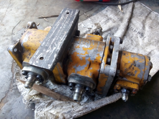 ปั๊มไฮถอดจากรถคีบอ้อย