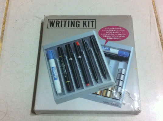 ชุดปากกาและดินสอของ  MITSUBISHI 6 แบบจากญี่ปุ่นในกล่องเป็นชุด