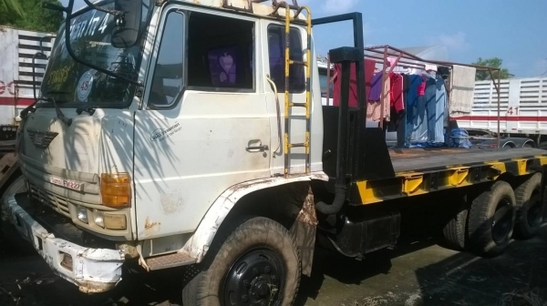 ขายเทนเลอร์ 2 เพลา บรรทุกแบคโฮ 200 ได้สบาย KT920 เครื่อง EH700 168 แรงม้า สโลว์อินเตอร์ เบรคลมดัน วางหัว SUMO 227 ทะเบียนพร้อมโอนครับ