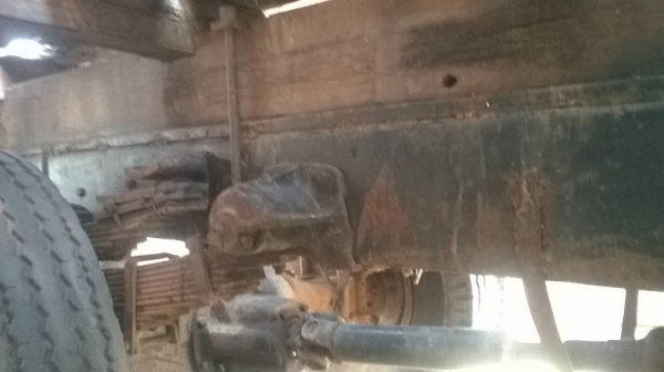 ขายถูกรถบรรทุก 6 ล้อ HINO KM310 คัสซีสวยตลอดเส้น  เครื่องเดิม DQ100 มีสโลว์กลาง ยางเต็ม ทะเบียนพร้อมโอน ราคาต่อรองได้ครับ