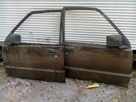 ขายประตู มิตซูบิชิ ไซโคลน 2 บานอุปกรณ์ในประตูครบ