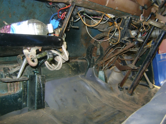 นิสัน ED 30  85 แรง ทะเบียนเต็ม // ต่ำกว่าไม่ขาย // ราคา 210,000บาท