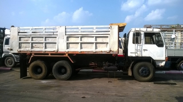 ขายไอ้หลง FN527M-A เครื่อง 6D16 195 แรงม้า คัสซีสวยตลอดเส้น เกียร์ 10 สปีด ช่วงล่างแน่น ทะเบียนพร้อมโอน ราคาต่อรองได้ครับ