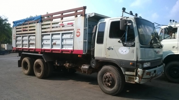 ขาย HINO FM3H คัสซีสวยตลอดเส้น เครื่องเดิม HO7D 195 แรงม้า เกียร์เดิม สโลว์เดิม ช่วงล่างอัดบูท-ลูกหมากใหม่ทั้งหมด ทะเบียนพร้อมโอน ราคาต่อรองได้ครับ
