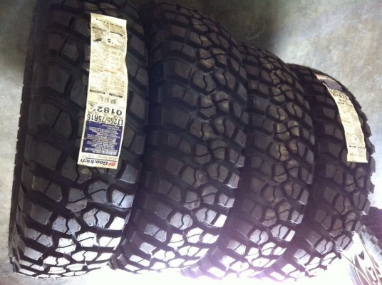 ยางใหม่ BF Goodrich Mud-Terrain KM2 265 75 r16 เส้นละ 7500 ยางใหม่ BF Goodrich Mud-Terrain KM2 265 75 r16 เส้นละ 7500