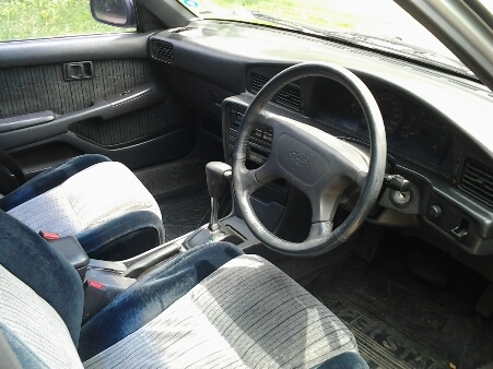 ขายรถยนต์ ปี92 โตโยต้า โคโรน่า รุ่นหน้ายิ้ม เครื่อง2000cc.หัวฉีด เกียร์ออโต้ พวงมาลัยเพาเวอร์ แอร์เย็น ล้อแม็ก เครื่องดี สภาพพร้อมใช้งาน ขายถูกๆ 48,000บาท