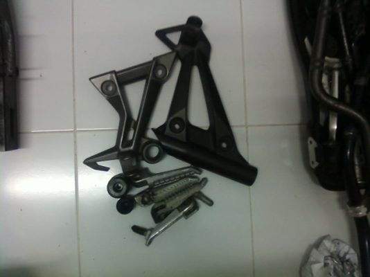 ขาย แฟริ่งข้างของ คาวาซากิ er6n 2012 ราคา 500 และอะไหล่ ขาย แฟริ่งข้างของ คาวาซากิ er6n 2012 ราคา 500 และอะไหล่