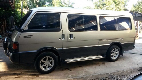 ขายรถตู้ฟอร์ดพร้อมใช้งานไม่ต้องทำอะไร เครื่องดีเซลTD25 แอร์เย็นหน้าหลัง แตรลมเครื่องเล่นDVD พวงมาลัยเพาร์เวอร์ ทะเบียนไม่ขาด ล้อแม็ค ขาย 65000 บาท