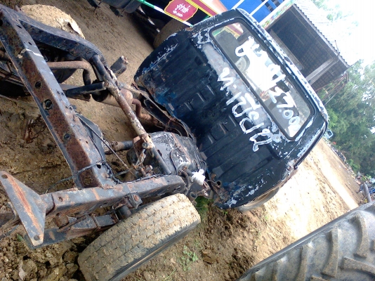 ขายโตโยต้าม้าโดดตามสภาพมีทะเบียน 0871684611