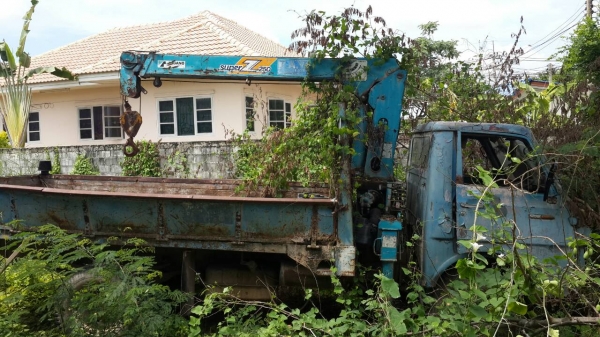 ขายtoyotaพร้อมเครนtadano 2.5tราคา125000