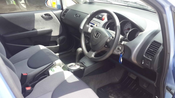 ขาย HONDA, JAZZ 1.5 E (ABS/AIRBAG)รุ่นท็อปสุด สีฟ้าพิเศษ