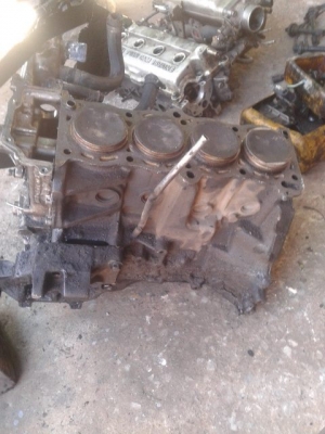 ขายแยกรถและอะไหล่เครื่องB13  GA16 เกียร์ธรรมดา