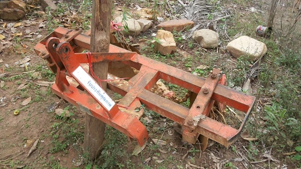 ***ขายแล้วครับขอบคุณ Truck2hand ขาย หางยกร่อง(ร่องเดียว) ของ SBT สมบูรณ์แทร็กเตอร์ สภาพดี สำหรับรถไถ KUBOTA 34 แรง/ KUBOTA 36 แรง ทรงสวยไม่ผุ ไม่แตกไม่มีร้าว ใบสภาพโอเค มีบิ่นบ้างนิดๆหน่อย ใช้งานได้ปกติ สีสันดี พร้อมใช้งาน ราคาต่อรองได้นิดหน่อยเด้อ พี่น้อ ***ขายแล้วครับขอบคุณ Truck2hand ขาย หางยกร่อง(ร่องเดียว) ของ SBT สมบูรณ์แทร็กเตอร์ สภาพดี สำหรับรถไถ KUBOTA 34 แรง/ KUBOTA 36 แรง ทรงสวยไม่ผุ ไม่แตกไม่มีร้าว ใบสภาพโอเค มีบิ่นบ้างนิดๆหน่อย ใช้งานได้ปกติ สีสันดี พร้อมใช้งาน ราคาต่อรองได้นิดหน่อยเด้อ พี่น้อ