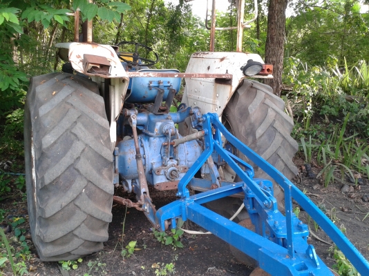 รถไถฟอร์ด68 T1 กรองใหญ่พร้อมเล่มทะเบียน