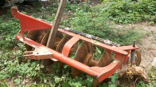 ***ขายแล้วครับขอบคุณ Truck2hand ขายหางพรวน 5 มือเดียวออกห้างพร้อมตัวรถ KUBOTA L4508 สภาพดี เดิมเป็นหางพรวน6 ขยับใบ เป็นหาง5 แข็งแรง ไม่แตกไม่ร้าว ใบสภาพดี ไม่ผุ ใช้งานได้ปกติ ทรงยังสวย สีสันเดิมๆ พร้อมใช้งาน ราคาต่อรองได้นิดหน่อยเด้อ พี่น้องครับ