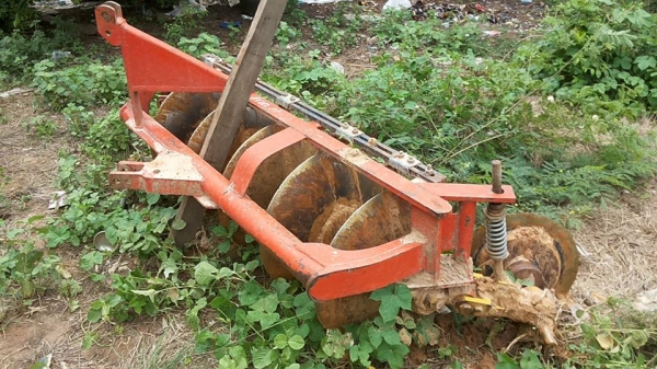 ***ขายแล้วครับขอบคุณ Truck2hand ขายหางพรวน 5 มือเดียวออกห้างพร้อมตัวรถ KUBOTA L4508 สภาพดี เดิมเป็นหางพรวน6 ขยับใบ เป็นหาง5 แข็งแรง ไม่แตกไม่ร้าว ใบสภาพดี ไม่ผุ ใช้งานได้ปกติ ทรงยังสวย สีสันเดิมๆ พร้อมใช้งาน ราคาต่อรองได้นิดหน่อยเด้อ พี่น้องครับ