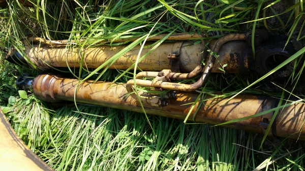 ขายด่วน กระบอกอาม+ กระบอกบุ่งกี๋+ กระบอกยก CAT