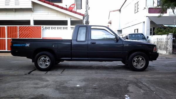 TOYOTA HILUX MIGHTY-X 2.5 พ.พาวเวอร์ TOYOTA HILUX MIGHTY-X 2.5 พ.พาวเวอร์