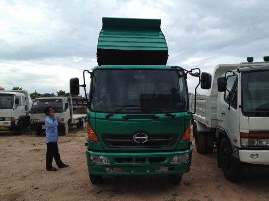 ขายครับ HINO MEGA เครื่อง HO7C 185 แรงม้ากระบะดั้มพ์ดิน ยาว 3.80 เมตร กว้าง 2.0 เมตร กระบอกดั้มพ์ 4 ตัน ยาง 825 ขอบ 20 นิ้ว