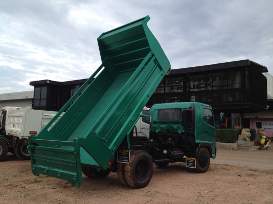 ขายครับ HINO MEGA เครื่อง HO7C 185 แรงม้ากระบะดั้มพ์ดิน ยาว 3.80 เมตร กว้าง 2.0 เมตร กระบอกดั้มพ์ 4 ตัน ยาง 825 ขอบ 20 นิ้ว