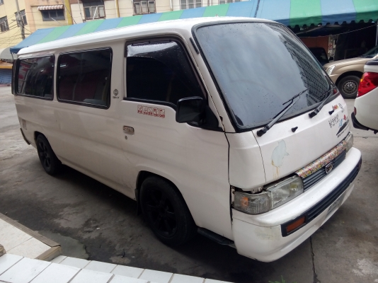ขายnissan urvan ปี87 เครื่อง2เจ ติดแก๊สแล้ว ราคาถูก59000 บาท