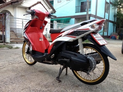 Mio115 สองตา