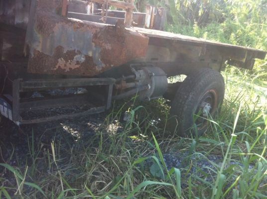 ขายรถ4ล้อพื้นเรียบ65000บาทเท่านั้น ทะเบียนพร้อมโอน