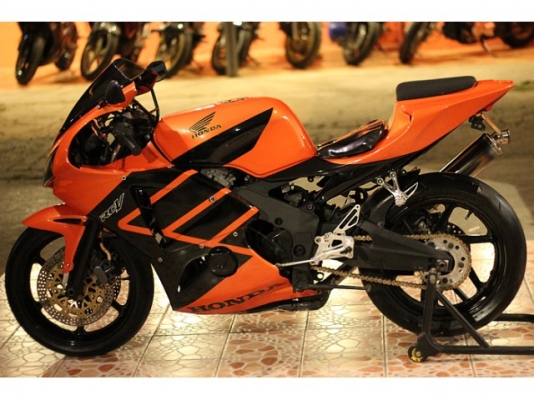 <เอิร์ทพิดโลก>ขาย CBR400rr ปี92  ทะเบียนแท้