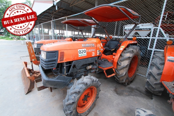 AUC 7 Code 020  แทรกเตอร์ KUBOTA L4508  ราคา เริ่มต้นการประมูล 180,000 บาท