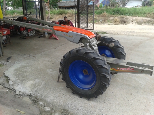 ขายโครงรถสยามคูโบต้า4เกียร์3เกียร์เดินหน้า1เกียร์ถอยหลัง