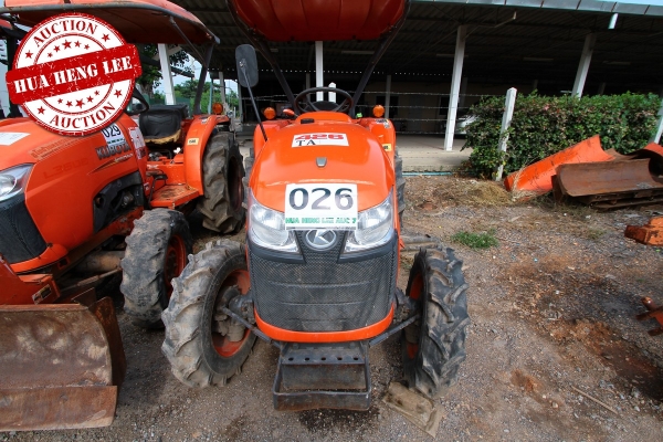 AUC 7 Code 026 แทรกเตอร์ KUBOTA L3008 ราคา เริ่มต้นการประมูล 260,000 บาท AUC 7 Code 026 แทรกเตอร์ KUBOTA L3008 ราคา เริ่มต้นการประมูล 260,000 บาท