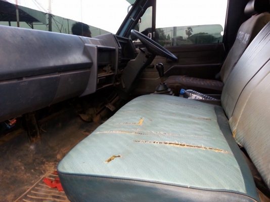 ขายISUZU NPR115แรง เครื่องดี4BD1 คัชซีสวยNPR59LU5- เฟืองท้ายใหญ่Fหน้า-หลัง เกียร์สั้นแท้ สภาพพร้อมใช้งาน เอกสารพร้อมโอน สนใจโทร090-8588220คุณนะ ID:narong498 หรือwww.truck.in.th/498